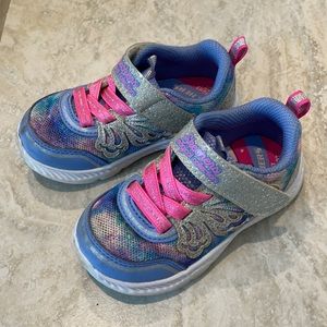 Little girls size 6, sketchers magical unicorn collection. Pink/purple/silver